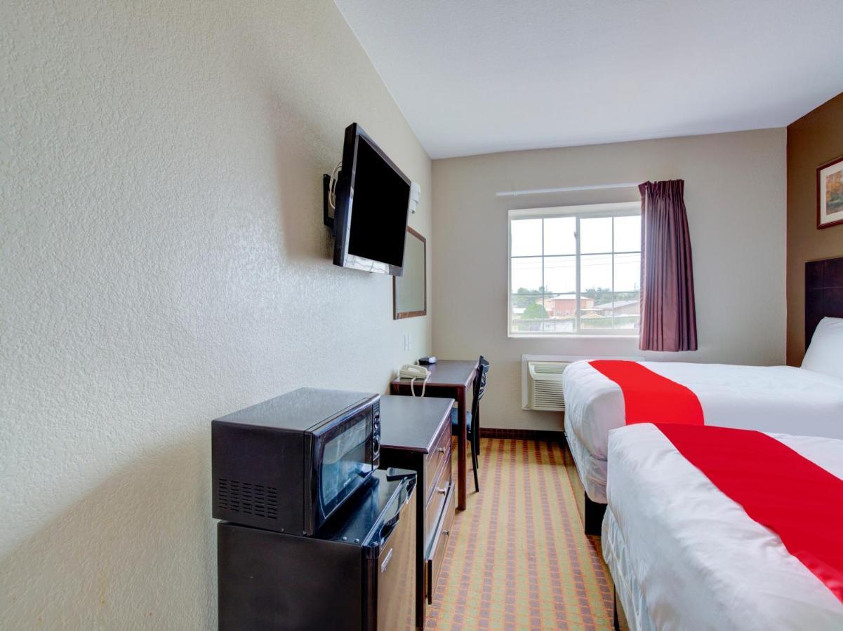 Hotel Dilley Grand Exterior foto
