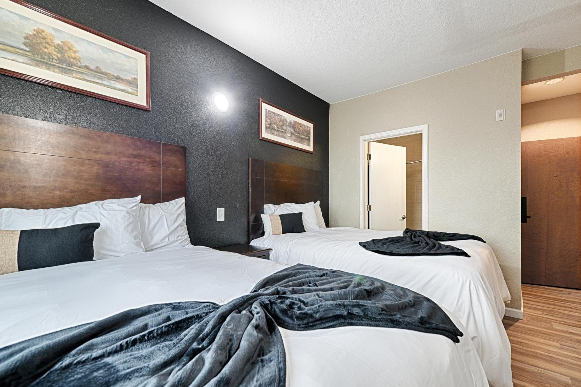 Hotel Dilley Grand Exterior foto